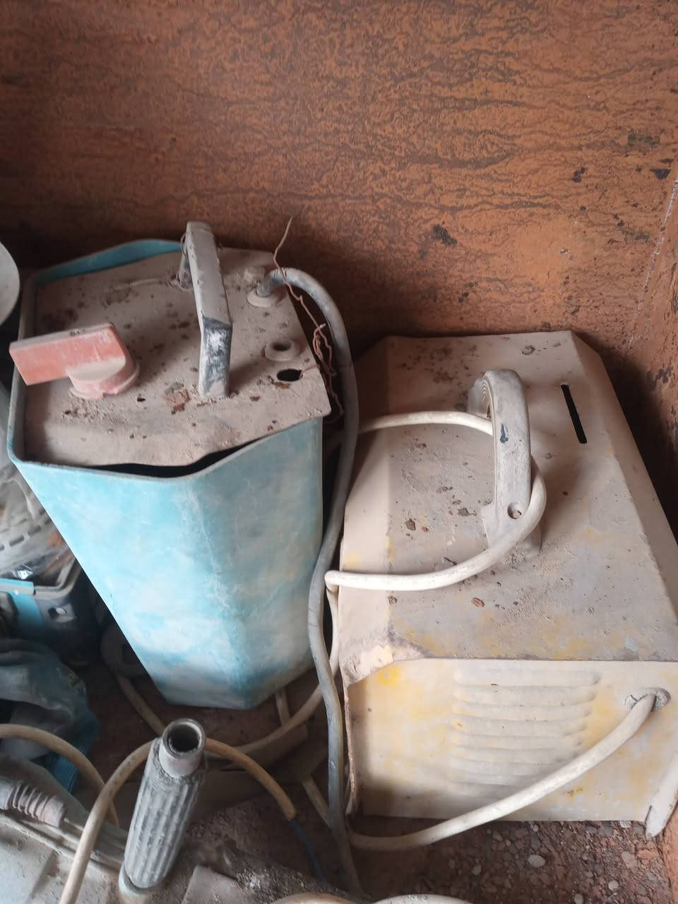 أغراض للبيع كل شغال


**إذا كنت صاحب هذا الإعلان وتريد حذفه لأي سبب، رجاءا أرسل رسالة إلى الدعم الفني**