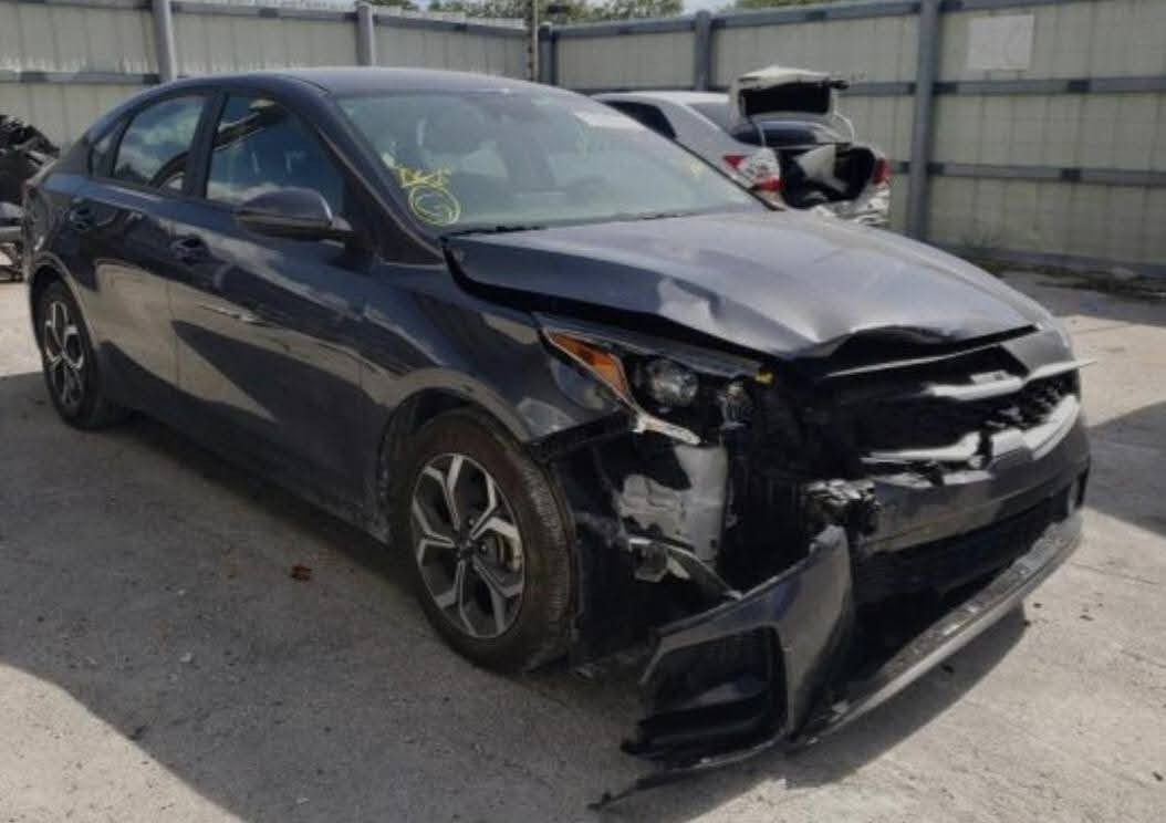 فورتي موديل ٢٠٢١ ماشيه ٦٧ قابل للزياده محرك 2000 دوش صبغ بنيد فقط  جاملغ بارد بدون دواخل اربيل مكان السياره بلنجف السعر 140$ حته منظومه غاز بيهه ٦٠ لتر جاهزه ويل كب رادار كروز سرعه سياقه ذاتيه  كامره دواره داش كام خلفي امامي جاهزه من جميع النواحيي
***********
