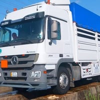 للبيع اكتروز موديل ٢٠١١ اللون ابيض دبل منامية ثلاجة رتايدر تخم تاير 07...