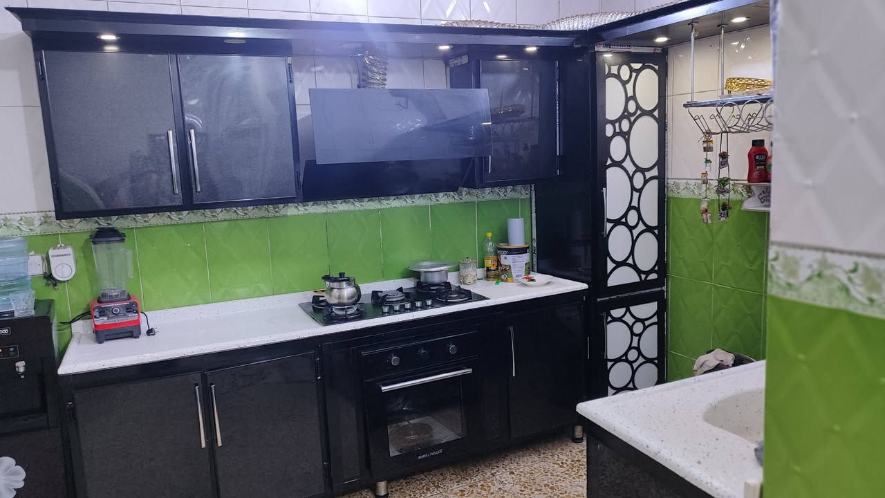 كاونتر نضيف ويا طباخ وفرن ومرشحه وميز بلازما مكاني الشعب


**إذا كنت صاحب هذا الإعلان وتريد حذفه لأي سبب، رجاءا أرسل رسالة إلى الدعم الفني**