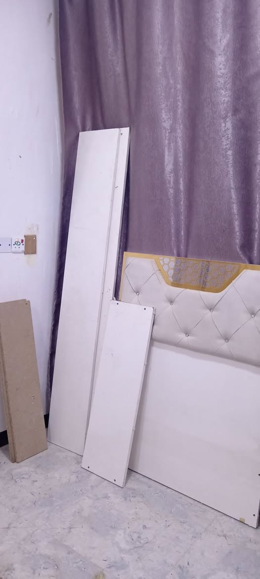 ٣ قطع كنتور وميز وجربايه ام نفر ع ٣٠٠ / زعفرانيه


**إذا كنت صاحب هذا الإعلان وتريد حذفه لأي سبب، رجاءا أرسل رسالة إلى الدعم الفني**