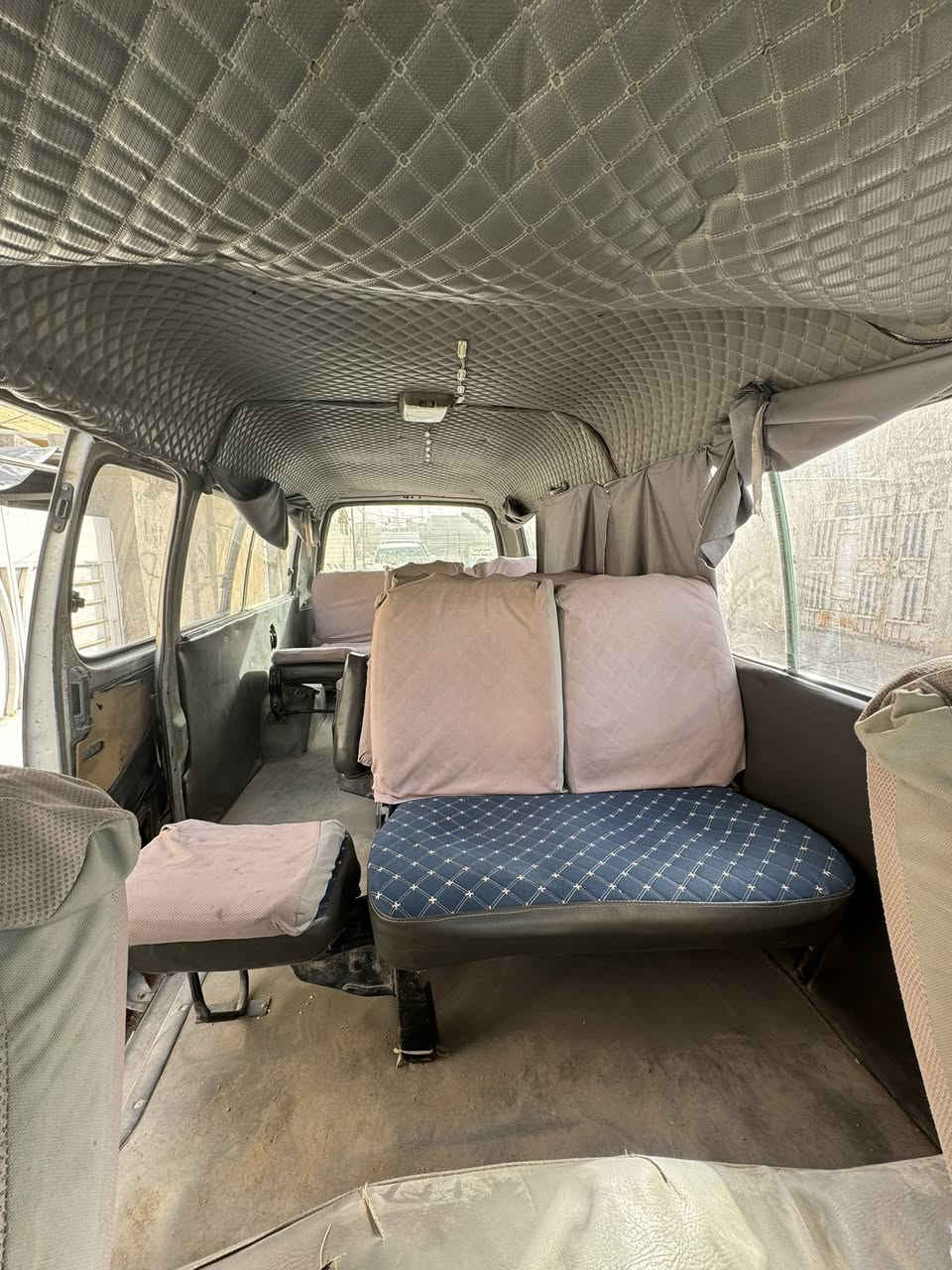 سلام عليكم فتون بولرسن البيع موديل ٢٠٠٨ سياره خير من الله جاهزه الشارع مكينه جديده بيها ياباني دوشمه جديده تخم مصفره هيئه وغرامات رقم الجديد تستلم صافي تحويل ثاني يوم سعر ٤٦  رقمها الإنكليزي جديد ***********
