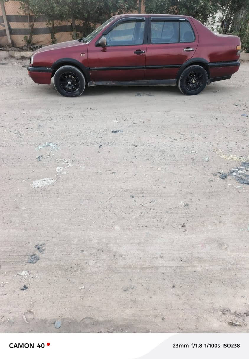 للبيع كولف فينيتو موديل 95 بابل رقم نكليزي هزه جديده سعر 30$ موبايل *********** مكاني بغداد سياره محرك وكير اوتو ماتيك مكفولات حداده جيد جدآ اطارات نضيفة كهربائيات كلهه شغاله دواخل نضيفه
