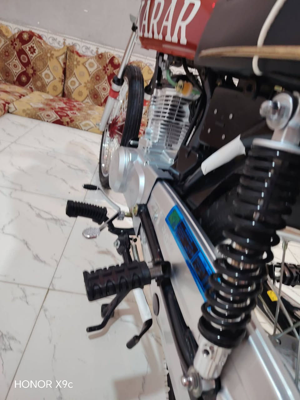 البيع شاصي وراق صولي 11 وتعميرا26
ب800بيه مجال قليل شراي يتصل
***********
