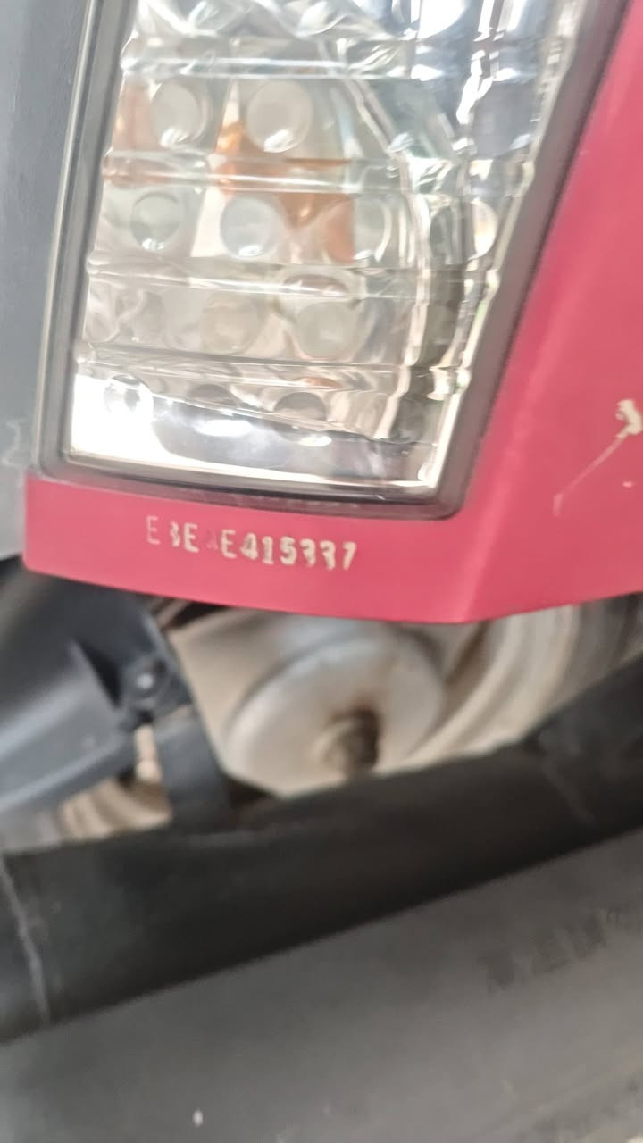 دراجه بوليس نوزل 2010 دراجه جديده وكلشي شغال بيه دراجه لا مفتوحه ولا ملعوب بيه برغي تجي وتفحصه كدام عينك دراجه بحالت لوكاله سعره مليون وبيه مجال بصيط لمكان بصره لاصمعي الجديد 
رقم *********** متواجد واساب
