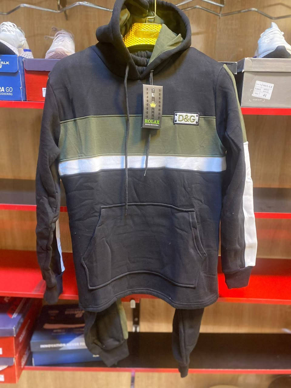 سلام عليكم
متوفر اتراكات شبابيه تركي درجه اولى  قياسات  ( M L Xl  XXl ) ابيع درازن او  شلعه وحده كميه خير من الله السعر قيم باليرضي الله واخذ 
للستفسار ***********
