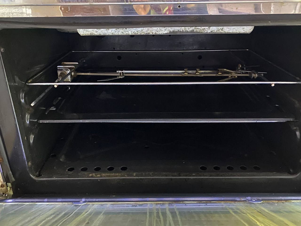 طباخ مصري جامبو خمس عيون شغال فول وفرنه جديد ممستخدم // وكاونتر المنيوم مترين وسنك مترين  
كلهن للبيع
العنوان البصرة القديمة


**إذا كنت صاحب هذا الإعلان وتريد حذفه لأي سبب، رجاءا أرسل رسالة إلى الدعم الفني**