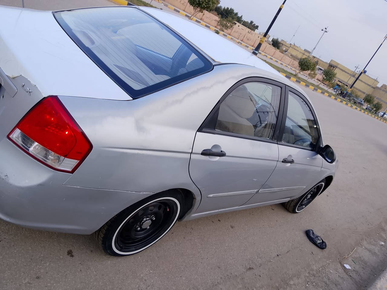 سيراتو خليجي رقم انكليزي باسمي مكينه كير حداديه جاهزة تخم تاير سنويه جديده  مكفولة من الحادث القوي جراد بيه بلقماره والبنيد والسلفر كله يجرد بيه صبغ قليل السعر 85 وبيه مجال الاستفسار ***********
*********** مكان السياره قضاء الشطره
