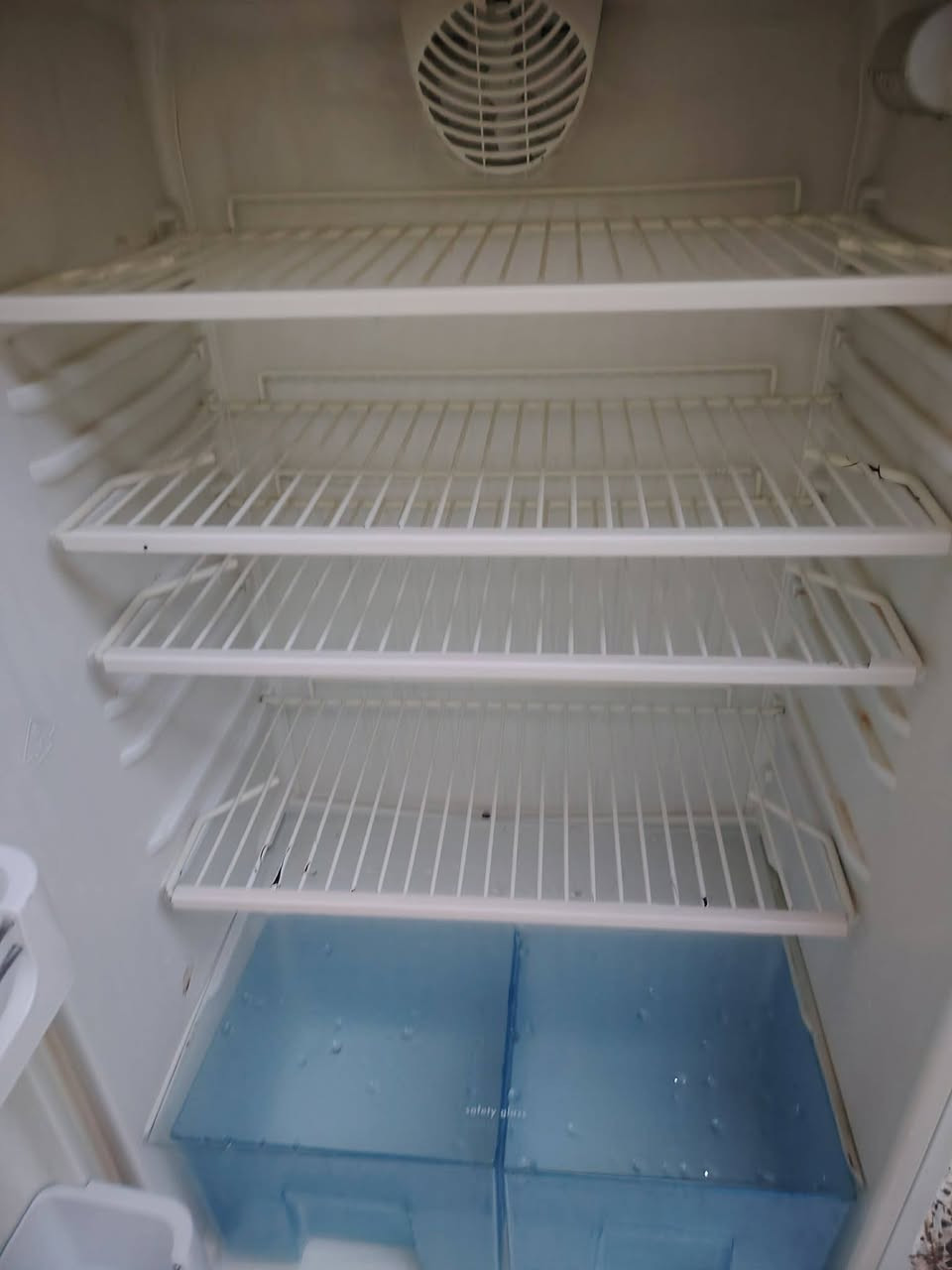 مكلف بالنشر  ثلاجه للبيع
العنوان جانب الايمن  منطقه  الزنجلي 
للاستفسار الاتصال على الرقم
***********
