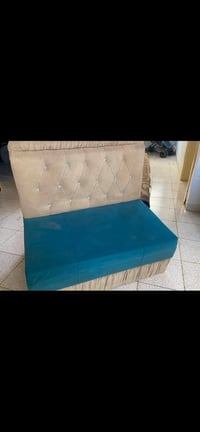 كنبه • قنفه • أريكة • ديكور منزل • اثاث • صالون