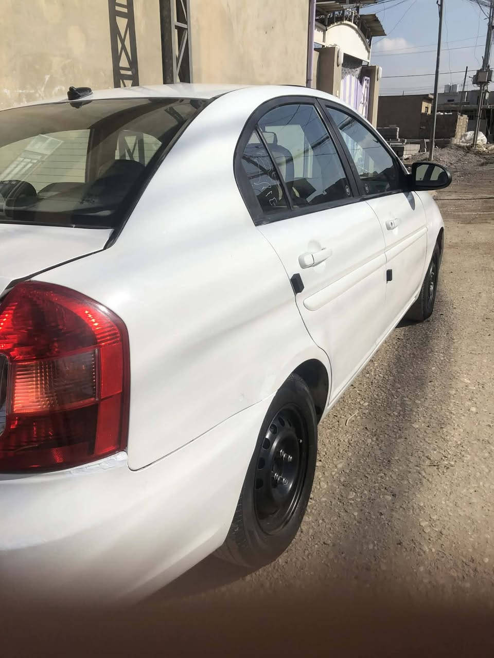 السلام عليكم بسبب المواعيد الكاذبه ***********
اكسنت 2011
محرك وكير شرط 
محرك 16
سياره بيها تلقيطات معجون السقف بي معجون 
وبيها بل جاملق الوره ضربه 
رجاء اقره المنشور وخابر 
السعر 75وبيها مجال 
***********
