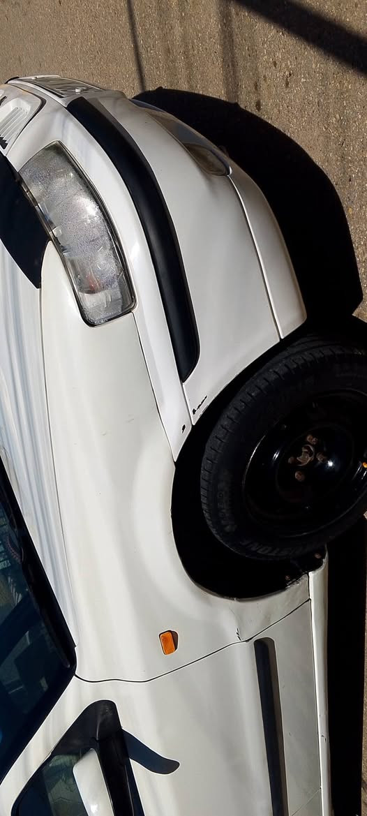 السلام عليكم
( مكلف بل نشر )
شباب سمند موديل  2012

للبيع سياره كفاله عامه ولا ضربه ولاصبغ 
جاهزه للخير مال بيت مامشتغله تكسي
تخم تاير جديد
صبغ اوياله جديد 
تدفئه +تبريد شغال
حداديه 70/100
كهربائيات جاهزه
الدواخلها جديده 
 تجي تشوفها بعينك 
سياره رقم انكليزي او تحويل جديد او تاخذها باسمك  
السعر (52) وبيهاا مجال 
 مكاني كوت  نهايه شارع معمل المرور
واسف علئ الاطاله ❤
رقم صاحب السياره
‏‪***********‬‏
