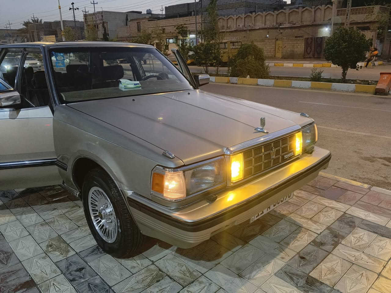 السلام عليكم
سوبر موديل ٨٦ للبيع اوتوماتيك بلاد 
السعر ٨٠
***********
