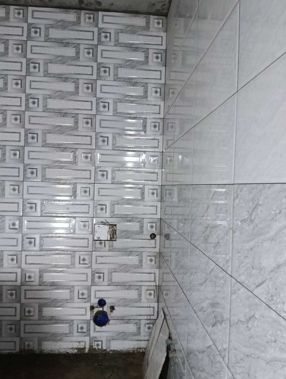 عمل لبخ وبورك وسيراميك جدار ارضيات جص وبورك ***********/***********
