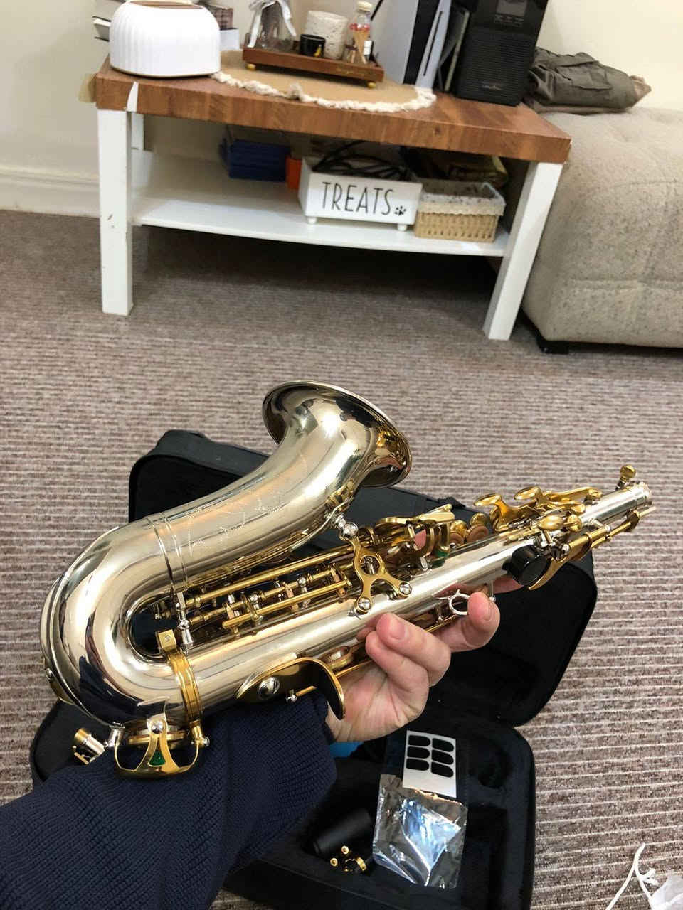 للحجر واتساب  ***********  فقط
