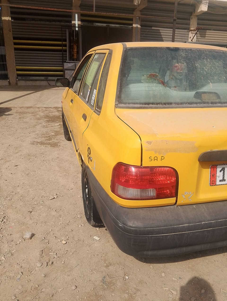 سلام عليكم سايبه موديل 2012سياره جهزه اي نقص مابيه 
دشمه +تخم تاير +صدر كله جديد 
سعر 35
مكان سياره بغداد قرب مروب الحسينيه 
رقم الهاتف ***********
