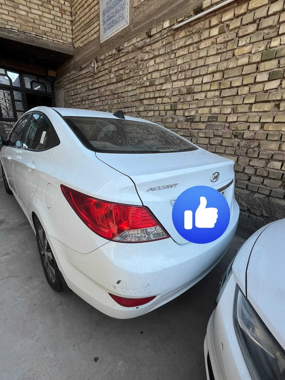 السلام عليكم اكسنت خليجي بلو موديل 2015 مكينه 1600دوش السياره صدر تبريد كير مكينه مكفولات كفاله عامه سياره مكفوله من التبديل والضربه فقط بارد بالباب الخلفي شي بسيط مواصفات خمسه ويلكب فتحه قماره تحكمات ستيرن شاشه لمس السعر 97 وبيها مجال لشرايه رقمي وبي واتساب ***********
