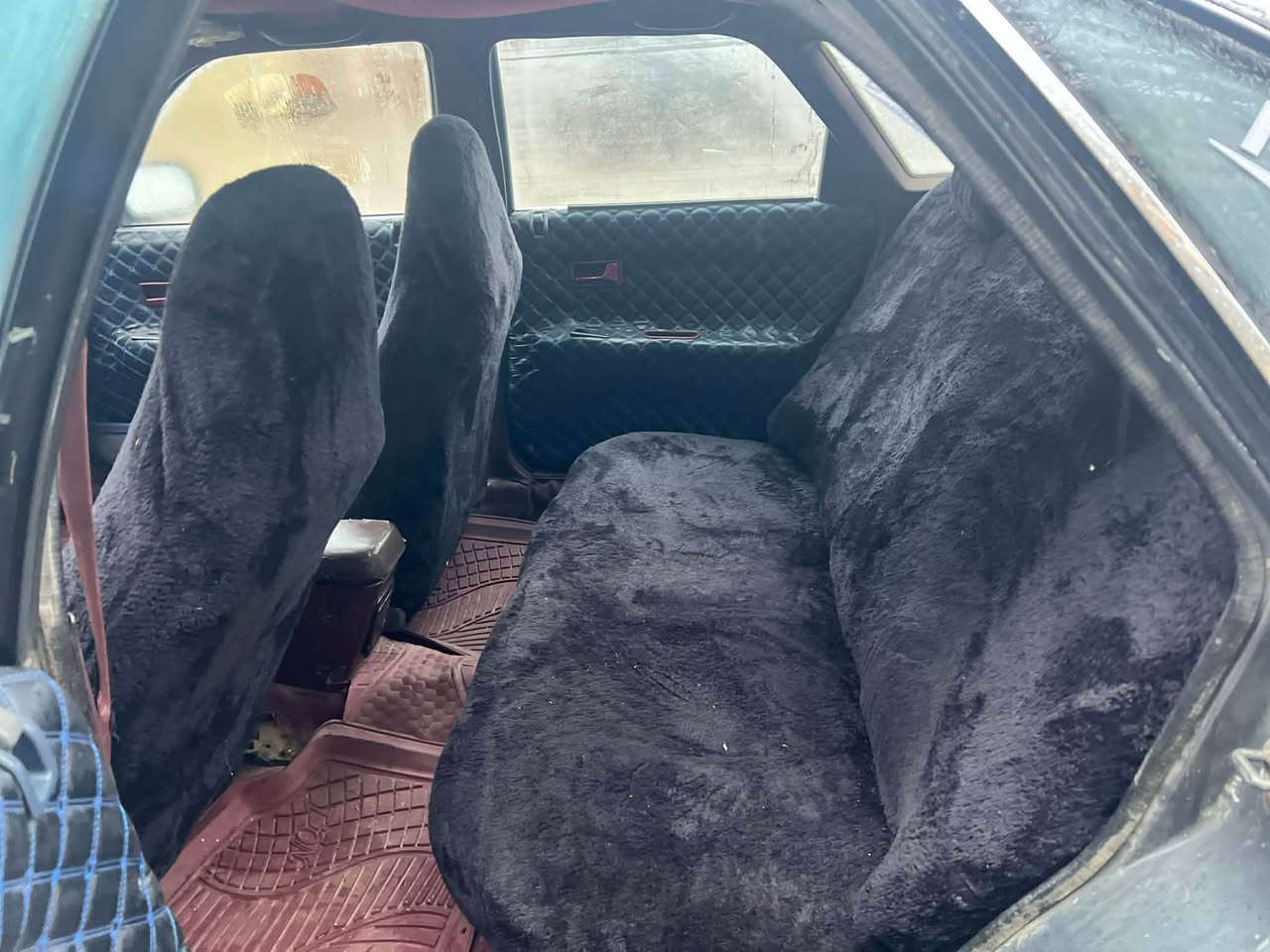 مازدا 1989 ئاڕم پلاستیک سلێمانی ئاڕم و ئەوەلیات مووس بڕاوە گێڕ و مەکینە تەقە وڕەقە هەموو گیانی بەشەرت کارەبای کامل ئیش دەکات چوارتایەی تازەی لەژێرە ، 
نرخ 22 گەڵاو معامەلە
شوین بازیان 
ژ.ت*********** Singapore
