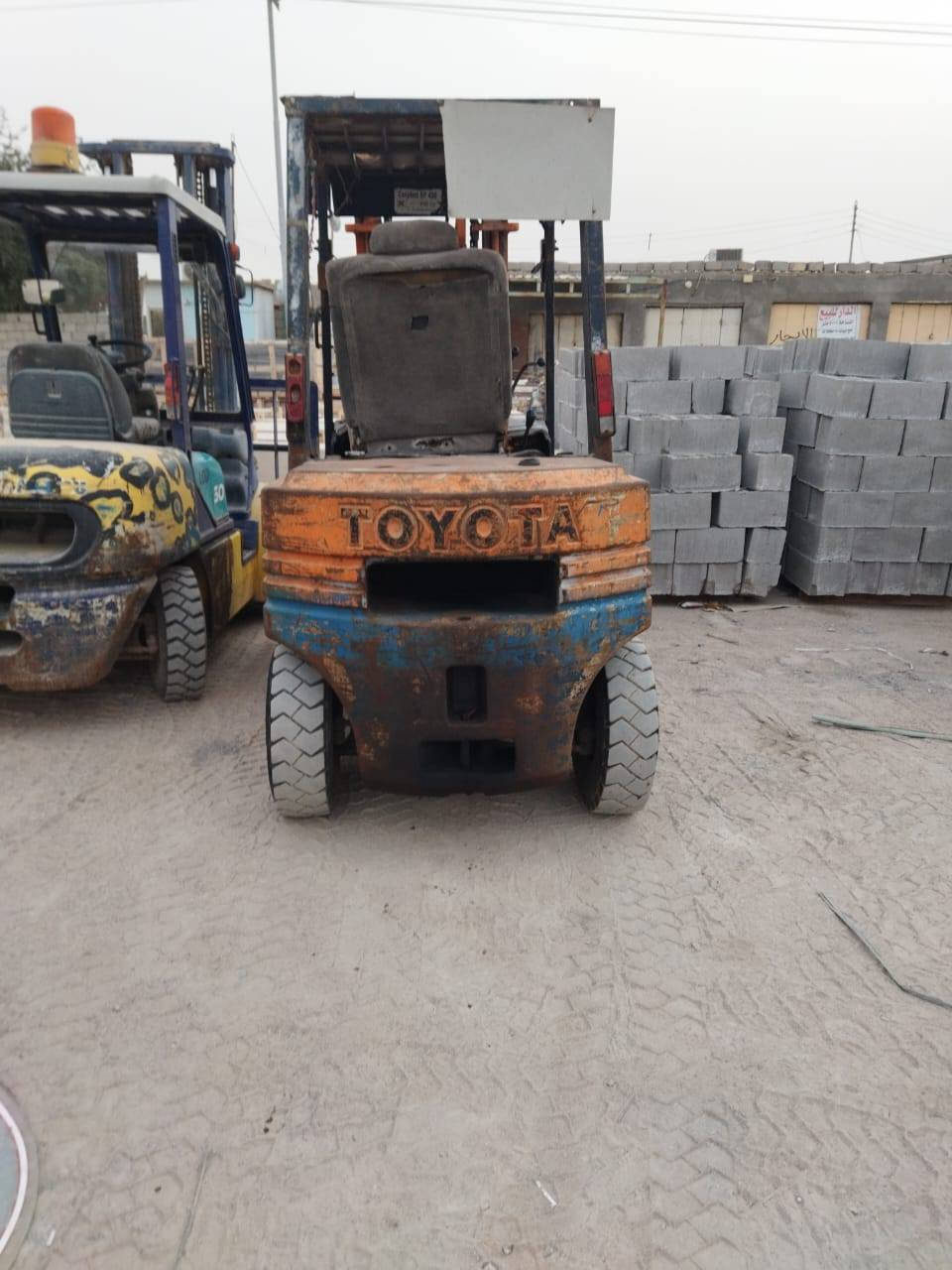 شوكيه تيوتا٣طن ٣حرك جب وصط كيرعادي تخم تاير محرك شرط جاهزه عنوان بصره هاتف *********** سعر ٥٥
