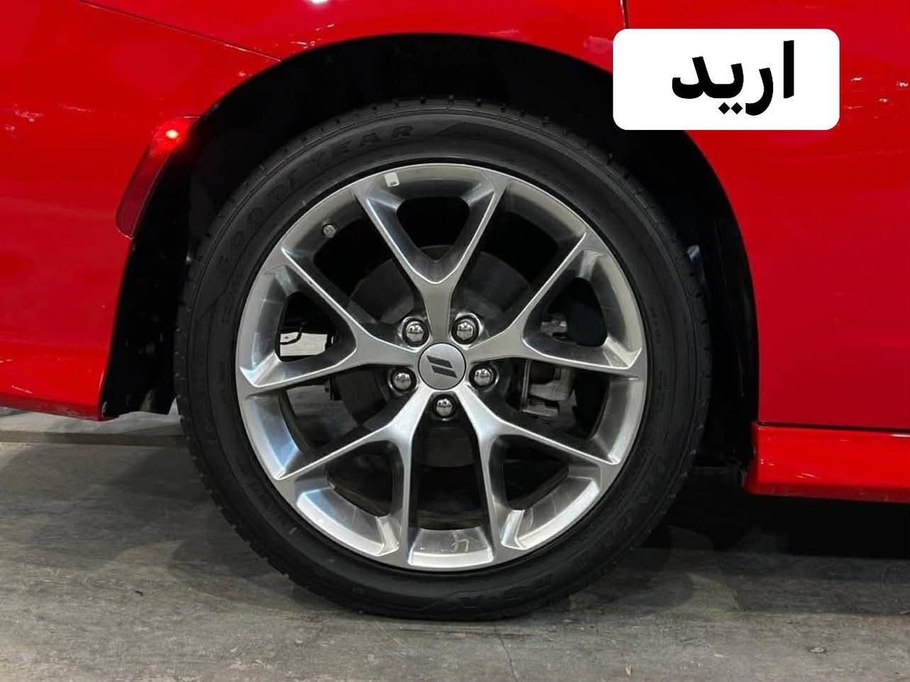 السلام عليكم للمراوس عندي ويل 17 اصلي وجديد كلش وبي تخم تاير جدد اريد مراوس بويل 20 الي عنده ينزل بتعليق ***********
