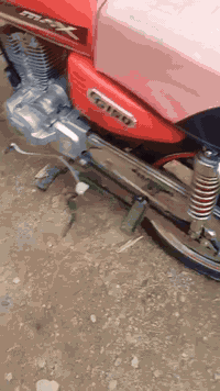 السلام عليكم شباب دراجه ايراني 2023 كلش نضيفه وضع شركه اوراق كامله والشراي بي خير ويدلل  المكان المضيق يم الشيخ مسعود ***********
