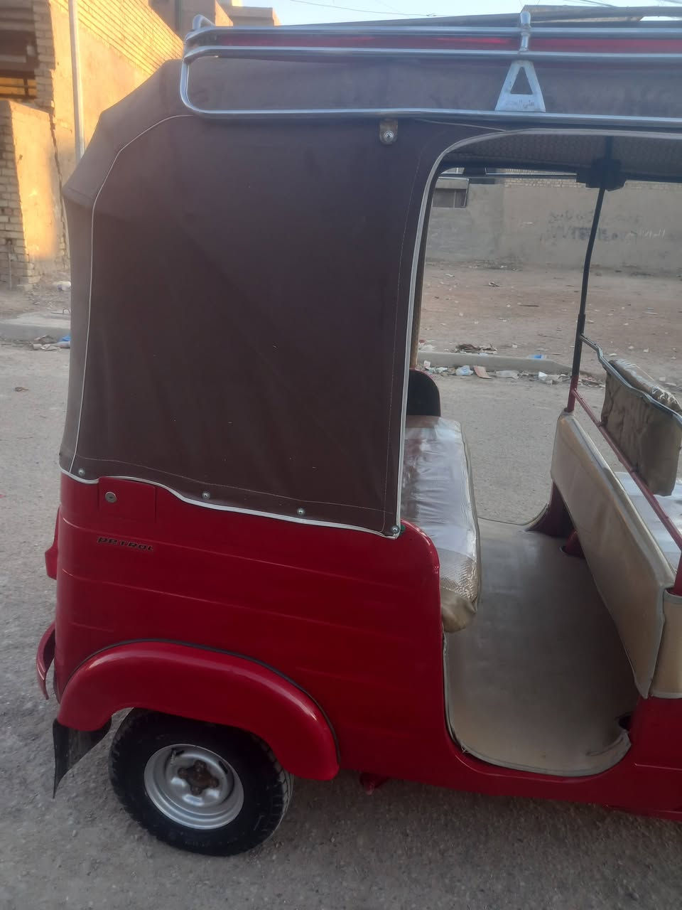 ١٨ شهر ١٢رقم وسنويه انكليزي
مكينه مال ٢٠ مكفوله تنقيص تبخير كهربايات شغاله 
تخم تاير جبلي مكان مدينة الصدر 
***********
