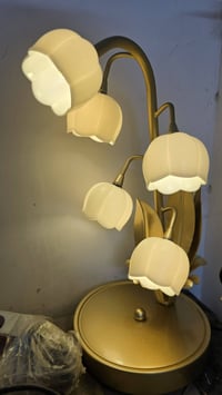 للبيع • توصيل