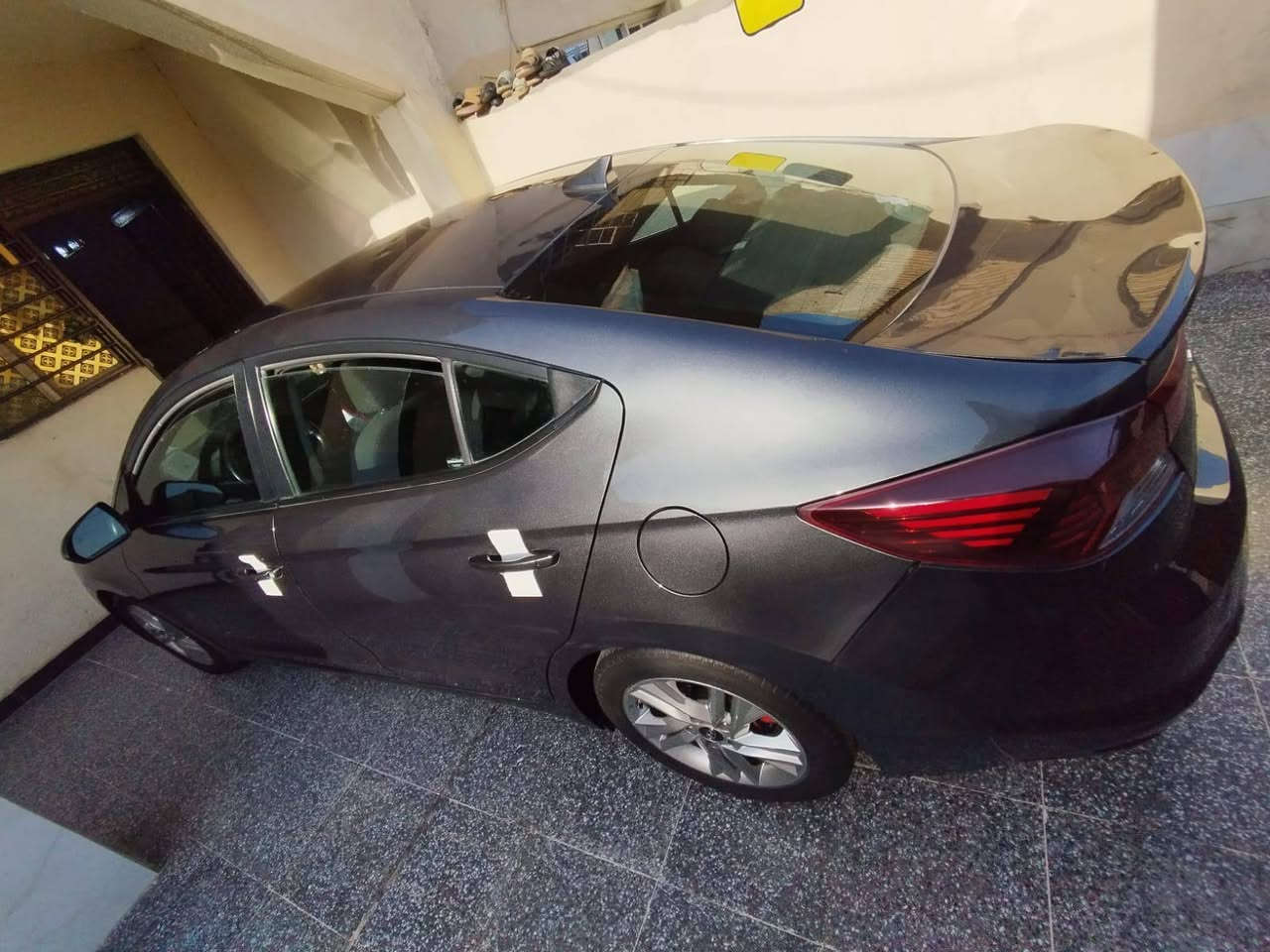 سلام عليكم الانترا البيع وارد امريكي 2020
محرك 2000 دوش المرغوب
كير cvt بلادي مال شركه 
رقم بغداد بسمي تحويل ثاني يوم 
 سياره نص فول رادار اماني داخل بيجي  مابيه اي نقص 
سعر 138 بيه مجال شي بسيط 
حادثه فقط جنطه ومامبدله  
العنوان بغداد جسر ديالئ

الهاتف ***********
