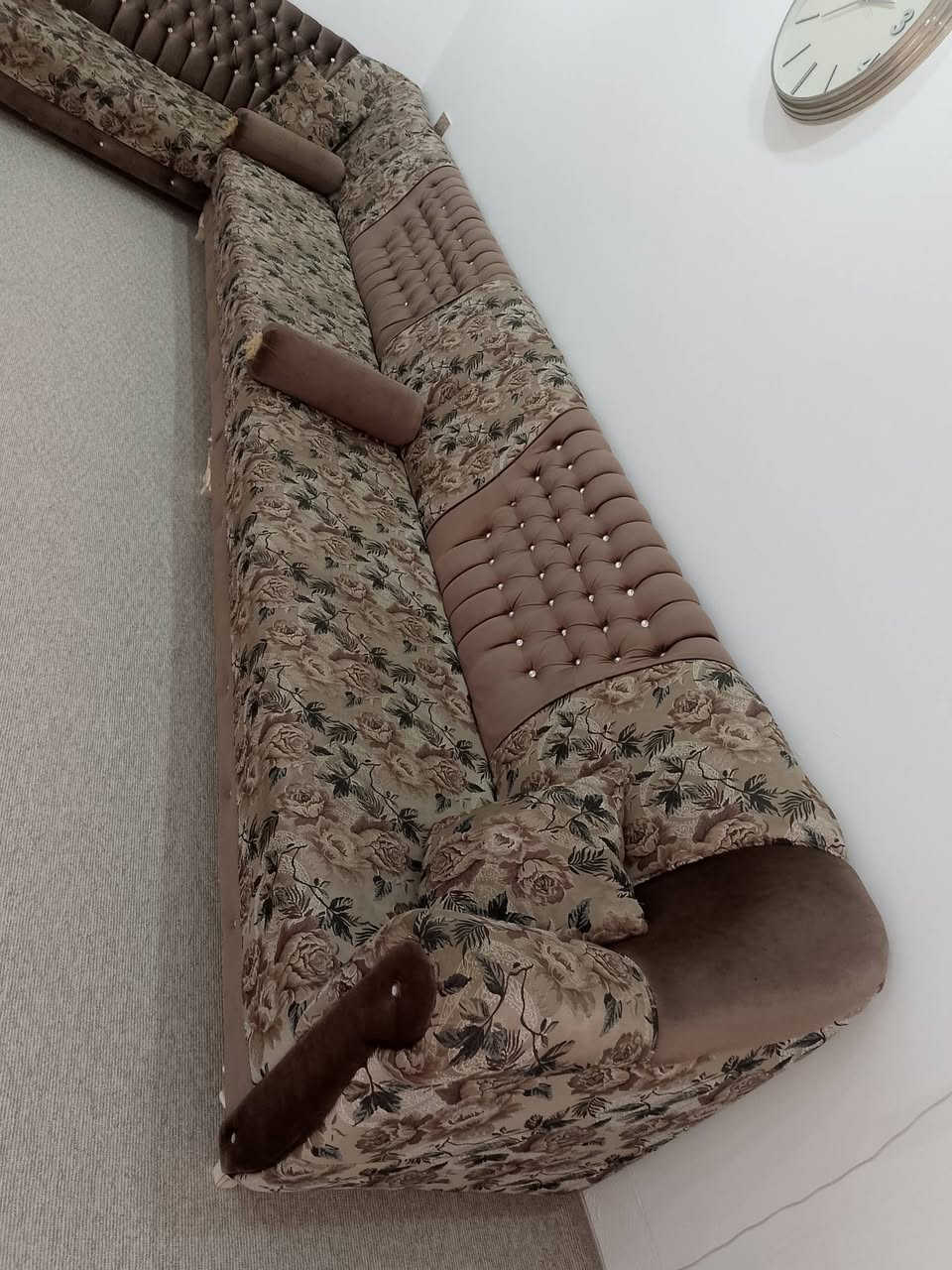 سلام عليكم ئه م تاقم قه نه فه بو فروشتن ده ست كردي اصله ماشاء الله هه ر لوكه زور كه م به كار هاتوه 12 نه فه ريه خاوني 700 هه زاريش بي داوه نرخي ئيستا 230 هه زاره قياسي هه موي 7 مه تروه 25 سنتيمه هه ركه سيك ويستي تيل بو خاوني به كه *********** شوين كه لار
