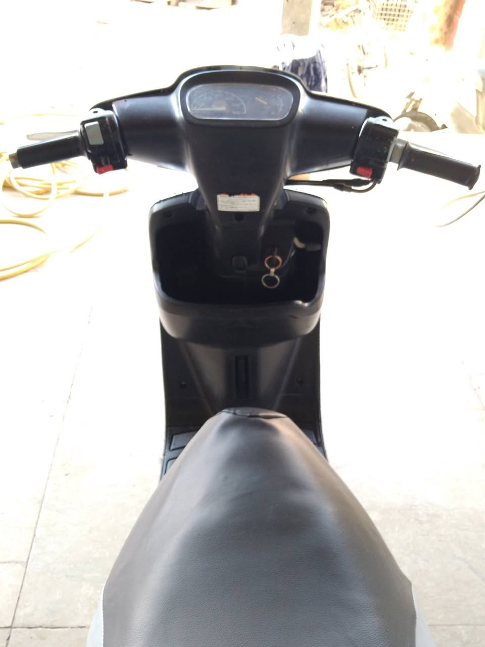 لتواصل***********دراجه بطه 2003
سلام عليكم دراجه للبيع مكينه تجي تفحص شغاله كلشي اشاير يمنه يسره لايت عالي ناصي بك لايت سلف هندر ودراجه قفل دراجه بلادي بلاديه من كفرات للمكينه كلها بلاديه 

اسعر (399)قابله للتفاوض دبل سكليتر لتأكيد وليس تك/دبل سكليتر

مكان:كربلاء حي العسكري سوق العابد قرب مكتبه كشكول
