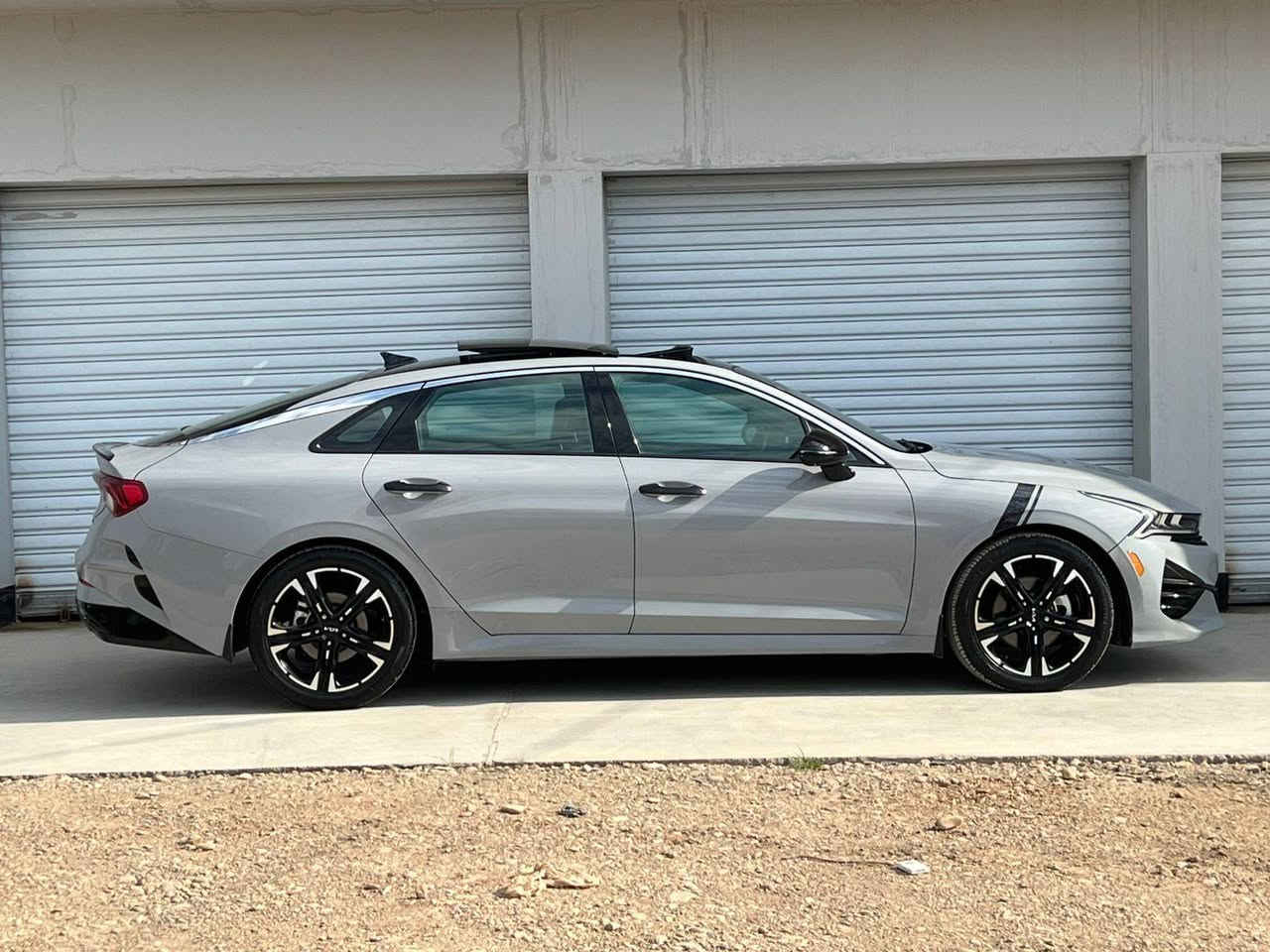 K5, Gt Line2022لــلــبـيــع
فول مواصفات واحد على واحد  وبعد هيه مواصفات الGTمعروفه
عداد المشي :81kmالاف
اللون : سمنتي (مميز)
1_بصمة + تشغيل عن بعد
2_ حساس جنطه اوتو
3_بانوراما
4_لايت زنون 4 عدسات
5 _لد نهاري امامي + لد خلفي
6_ كشافات
7_رادار امامي + كامره رادار امامي
8_رادار خلفي وجانبي + نقطه عمياء فول حساس
9_داخل احمر مميز + كشنات جلد
10 _فول تحكم ستيرن +قياده ذاتيه ذكية
11-كامره خلفية
12_ شاشه حجم كبير
13_تدفئة كشنات
14_سايد بريك بصمة
15_شحن واير ليس
16_مود درايف
17_كشن سائق كهرباء
محرك 1600 تيربو 
سياره نضيفه معنى كلمه مناقصه شي 
رقم بغداد 
رقم شاصي حادثه كلش خفيف 

5XXG64j28NG134877
العنوان  بغداد مجمع بسمايه
رقم الهاتف ***********
وسعرها 210 وبيها مجال قليل بغداد, العراق
