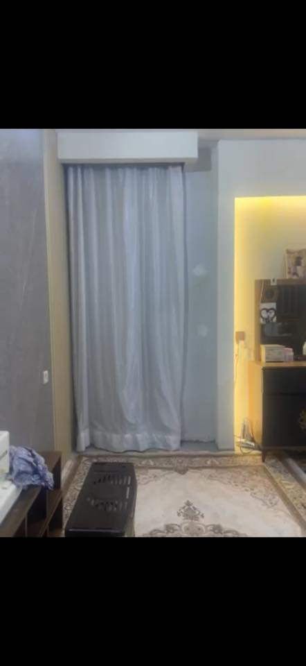 السلام عليكم 
بيت للبيع مساحتة 100 متر
يحتوي ؏ كراج وحمام خارجي 
واستقبال ومطبخ وغرفة نظام سويت حمام ومنور

الموقع 
شارع الشريط بالفرع المقابيل مدرسة الافنان الاهلية
السعر 55 وبي مجال 

للتواصل متوفر واتساب
  ***********
