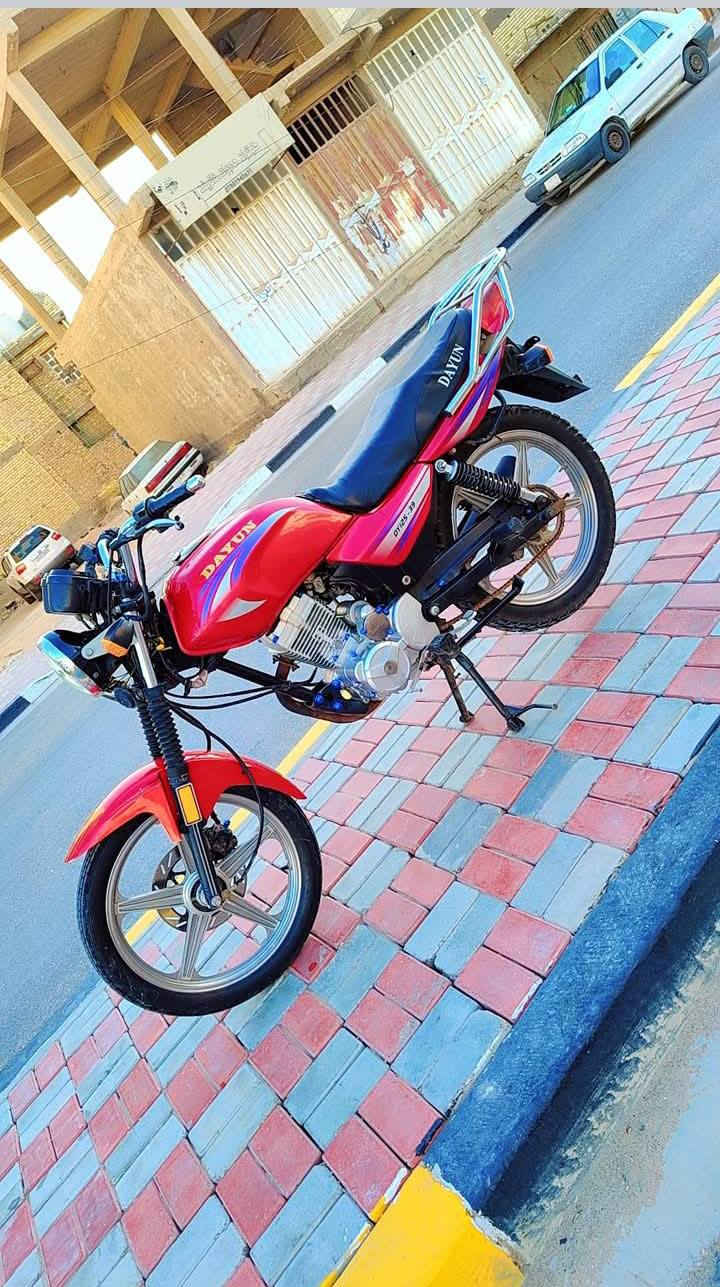 سلام عليكم دراجه دايون عضم اوراق أصولي نضافه خير من الله موديل (21)وصل معرض وكامل أوراقها الدراجه كفاله حله ابو غرق (***********)
