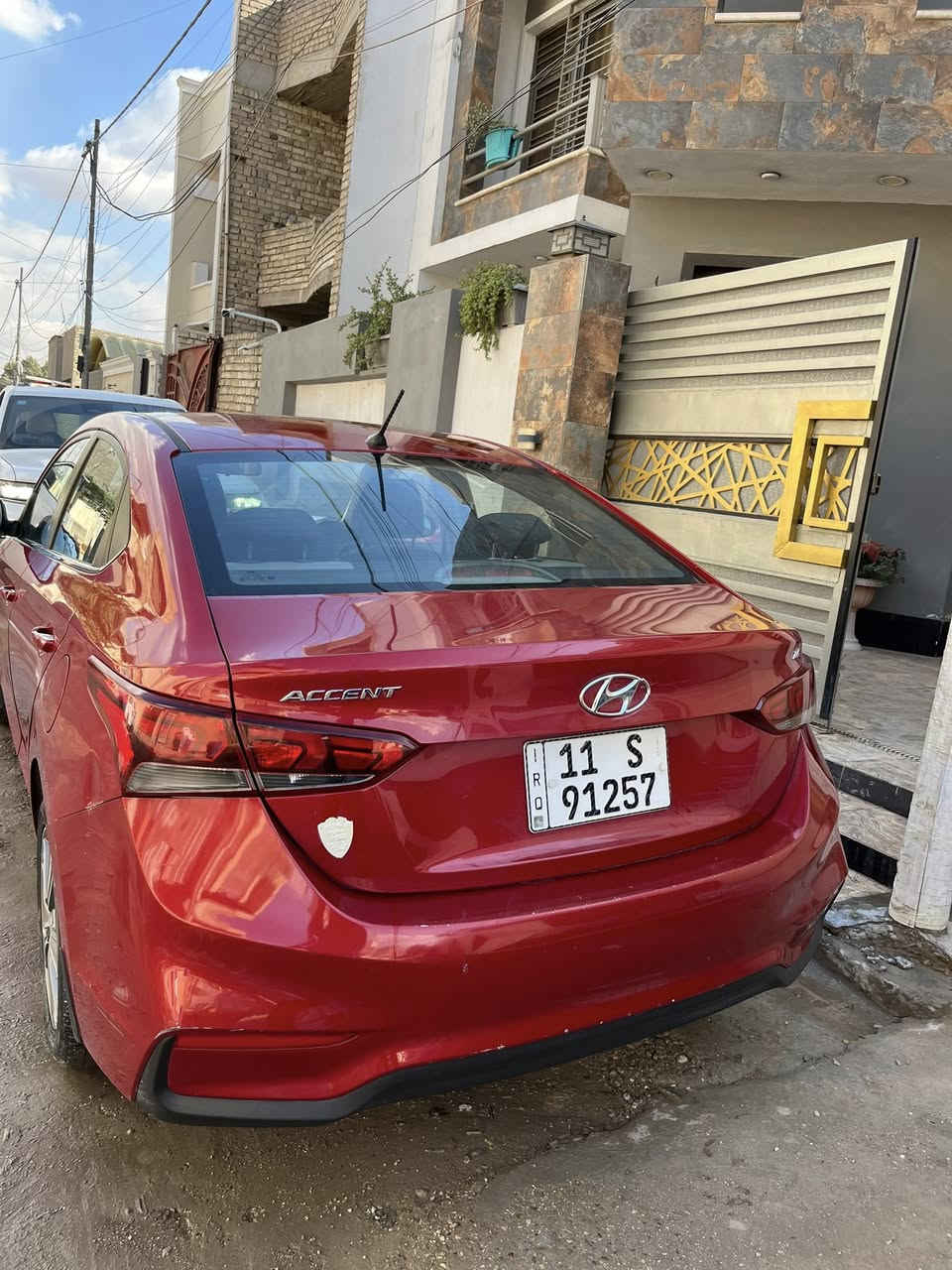 لام عليكم اكسنت موديل 2020 خليجي سياره ماشيه 114 الف رقم بغداد جديد تحويل ثاني يوم بدون صبغ فول مواصفات كير مكينه كفاله بيها رصعه بالجاملغ الخلفي جهة سايق وبارد باب الصدر والخلفله ع كد شبر مري شفط شاشه كامره مكاني بغداد الدوره السعر ١٢٨ وبيها مجال ***********
