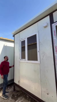 كرفان ٣/٢  شبه جديد  سندويج تركي اريهان  كهرباء سعودي  فرش تركي  باب +...