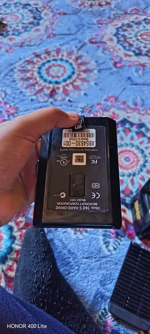 بلاي اكس بوكس نظيف عايزه بس يده رايده ب 80 وبي مجال مكاني الشرقاط السكنيه للاستفسار  ***********
