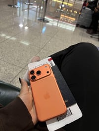 آيفون ١٧ برو ماكس • ٢٥٦ • بطارية ١٠٠