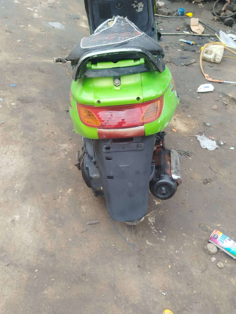 السلام عليكم دراجه للبيع دراجه نظيفه كهربائياته كلها شغاله السعر 200 وبيها مجال مكان الديوانيه قضاء الشاميه ***********
