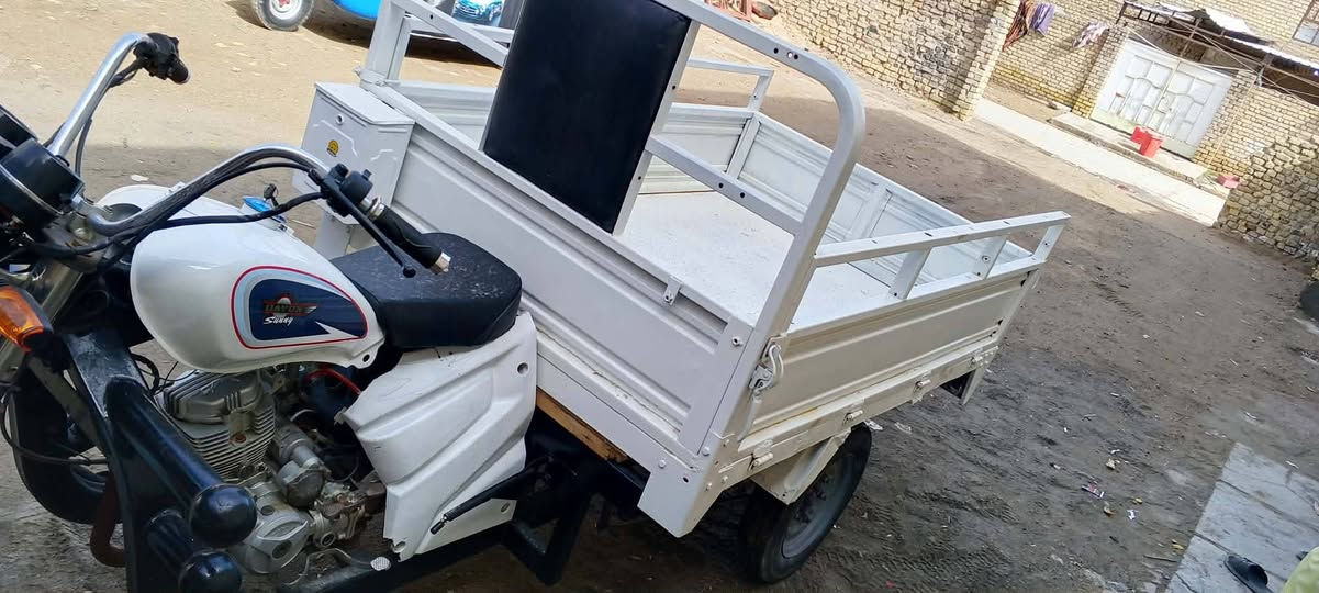 السلام عليكم ستواته البيع
معمره تعمير حلو مكينه مجفته غراض صليه كلك 
مكفواله عشاير  السعر 700 وبيه مجال  ***********
