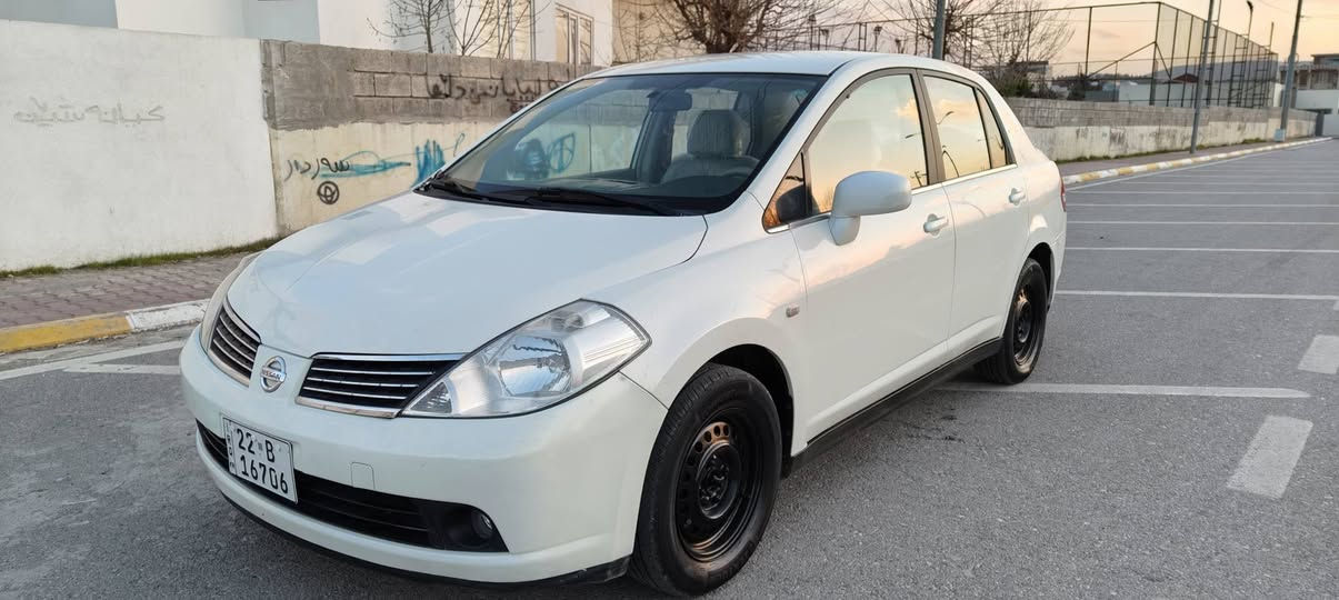 نیسان تیدا مۆدیل 2007گێڕ عادی مەکینە شانزەی بیلادی  ناوزەرد جام عادی سپی سەدەف بێ بۆیاخ بێ دەعمولیدراو پیشوودوایی کەپسە ڕەقەم هەولێر سەنەوی بەسەرچووە ڕەقەمی تازەیە سەیارەکە نمونەیە لەجوانیا زۆر تندوتۆڵە چوارتایەیی تازەیی ژیرە بەشرتی گێڕومەکینەو تەحویلوغرامە سعری 80گەڵاو مجال شوێن هەڵەبجەی تازە 
***********
*********** دار بنديهكان, السليمانية

