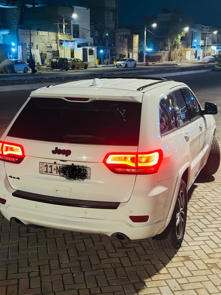 سلام عليكم جيب 2015
فول مواصفاتتت
فتحه 
بصمه 
 فور ويل 4X4✅
 جنطه كهرباء 
كشنات تدفئة تبريد كهرباء 
زنون💎
مكينه جديده✅ 
تخم تاير جديد✅
 الحادث مواضح بل منشور 
السعرررررر(175) وبيها مجال 
موقع مدينه الصدر رقم 
 الهاتف ***********
