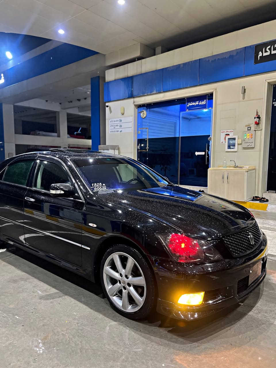 بەس ماشالله بڕاوە بەقەت ساغێک جوانە مۆدیل ٢٠٠٧ مەکینە بچوک گئر گەورە ١٨٠ ئاڵتون قەپات مواسەفاتە ئاوێنە یشارەت ساج سور سلاید کوشن جلدو هیتەر بێ درز و دراوەی ویل دینگە پشتو پئش حاسە ١٢١کم بەس شوێن موسی بۆیاخە بڕاوەیە سارەکە برێکی بەستراوە تەبرید ساردو گەرم براوەی دوراوەتەوە جۆزەی ساڵۆنسا بەستراوە تەبرید ساردو گەرم مەزبوتە سلاید مەزبوتە تازە پۆڵیش کراوە بئ شوختو چاڵ سحریی ٦٣ گەڵایە کەمێک مەجال موشتەری نی مەڵئ پارەی موسێکەخۆم  موسم دەوێ بەو پارە ئاوا خاوێن و لەو مواسەفاتەو لەو رەنگە 
شوێن ژاراوە /قەڵادزێ/***********
