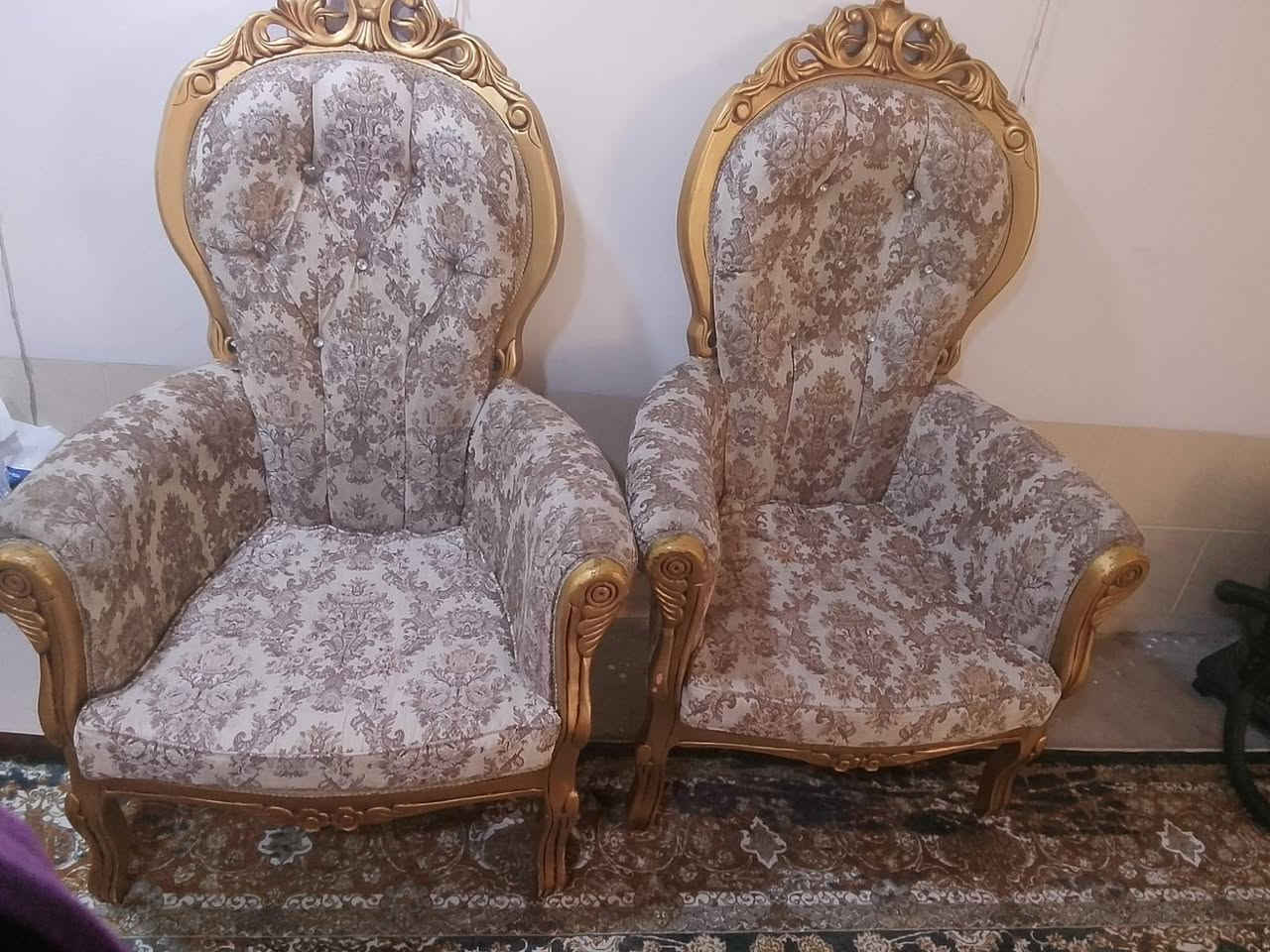 أغراض للبيع للستفسار الاتصال *********** أو ***********
