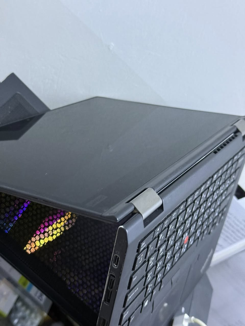 لابتوب  Think pad موصفات                             المواصفات cori5 الجيل الثامن                                       Ram 8 كيكا 
SSD كيكا 256 
شاشة 360لمس FHD
كيبورد عربي انكليزي 
Windos 10 اصلي 
كرت شاشة مدمج 
شحن Type-C
النضافة ٩٠ %
السعر 350 الف 
التواصل 0775900380


**إذا كنت صاحب هذا الإعلان وتريد حذفه لأي سبب، رجاءا أرسل رسالة إلى الدعم الفني**