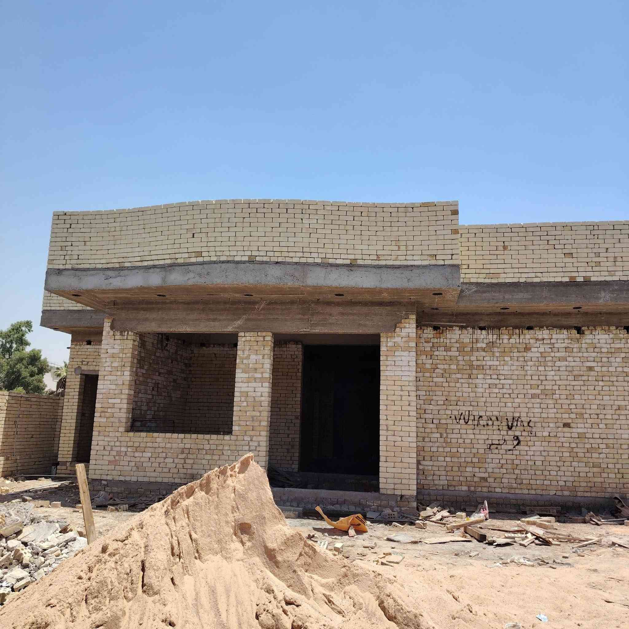 السلام عليكم خلف ابناء شغل درجه اولى تسليم مهندس والتزام بالموعد *********** ٪***********
