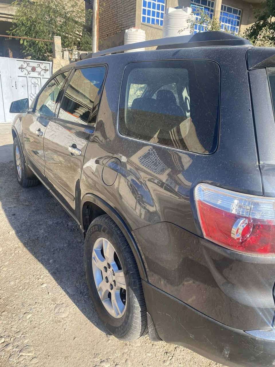 من رخصة الادمن جمسي اكاديا موديل 11 وارد ضرر بس بونيد مصبوغ بدون دواخل ٧ راكب رقم بغداد مشروع وطني باسمي كير ومحرك خير من الله منضومة زنون تاب كبير كامرات امامي خلفي بيع اومراوس تبريد تدفىة السعر ١٠٠ هاتف *********** مكانها ديالى بلدروز
