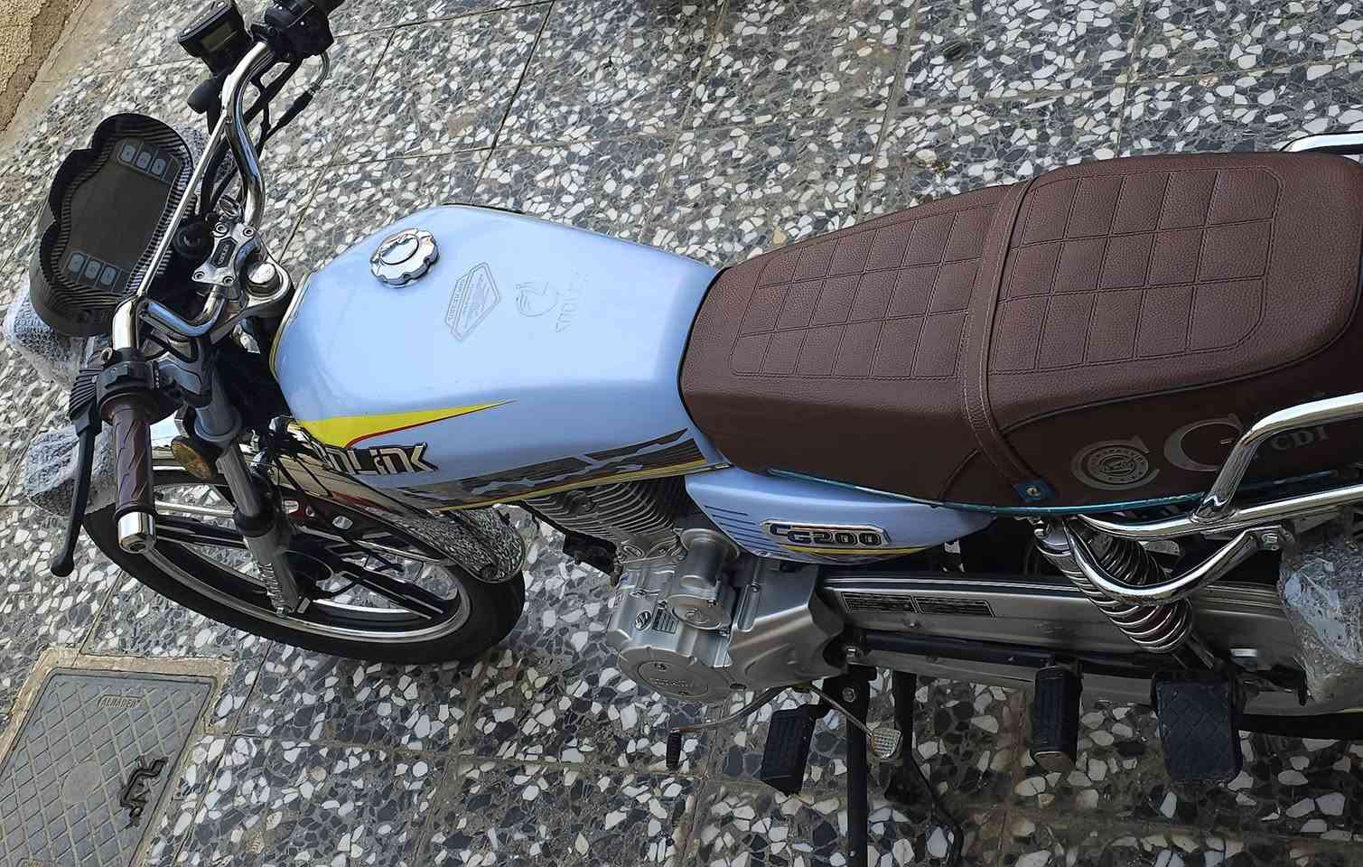 السلام عليكم سونك خمسة كير مكينة 200 موديل 2024 نازلة ب25 دراجة كلش حلوة وما بيهة نقص نضافتهة كدامكم بالواقع احلى من التصوير برغي ممفتوح بيهة لايت زنون اوراق كاملة مكاني بغداد الحسينية رقم ***********
