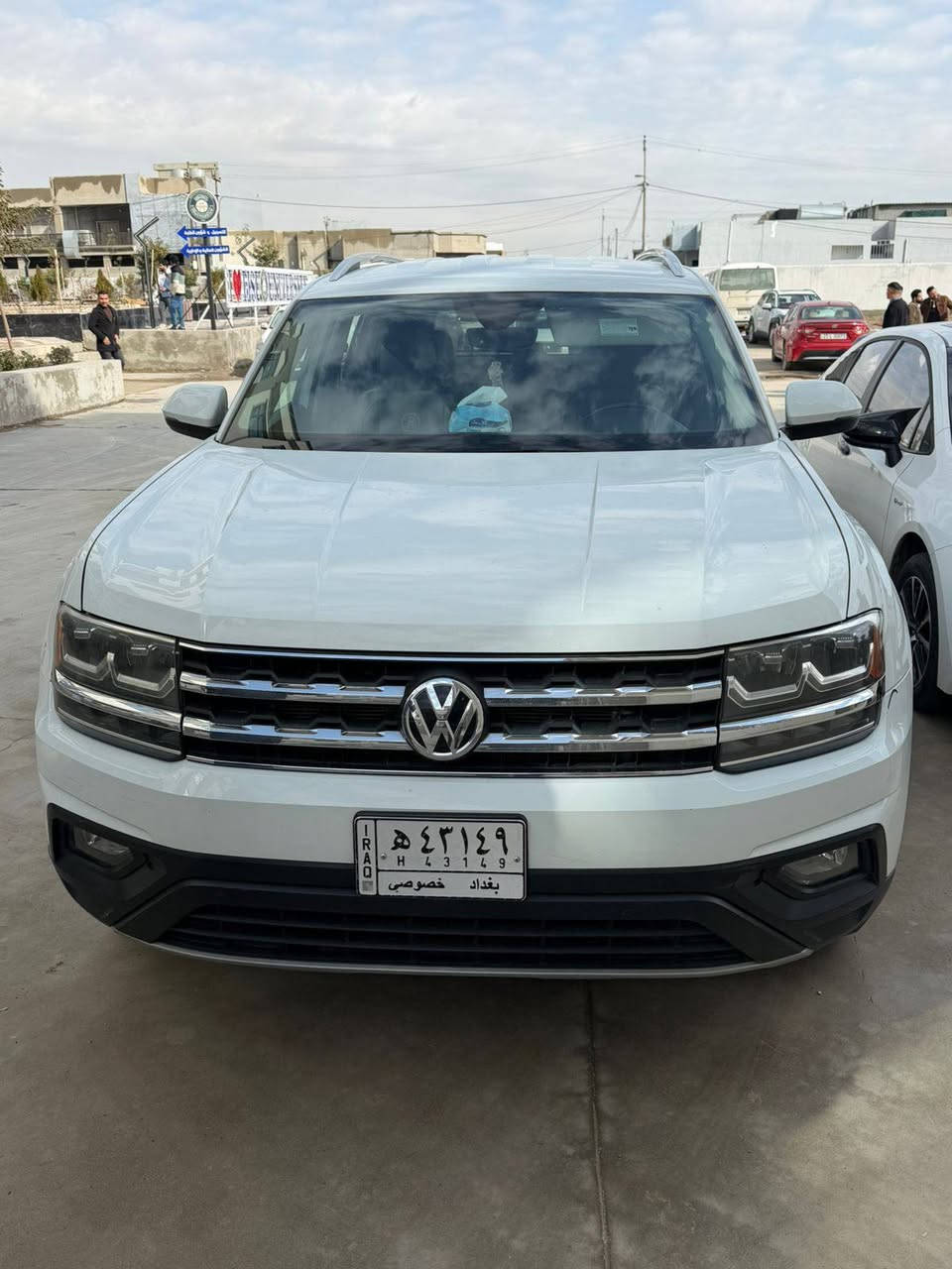 فولكس واكن اطلس موديل 2019 فول مواصفات عده الفتحه كشنات منفصل ضرار اربع قطع سراقه بدوان لا دواخل ولا ايرباك محرك كير بلشرط 
مكاني كركوك 
الشراي يتصل ***********
