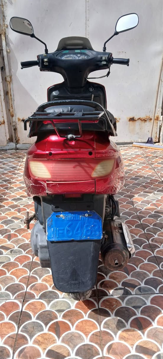 السلام عليكم
دراجه فراشة فحل للبيع كفاله عامه محرك كهربائياتها كلها شغاله سلف هندر جاهزه مكاني بابل الحمزة الغربي الشراي يتصل السعر( 375 )
***********  متواجد واتساب
