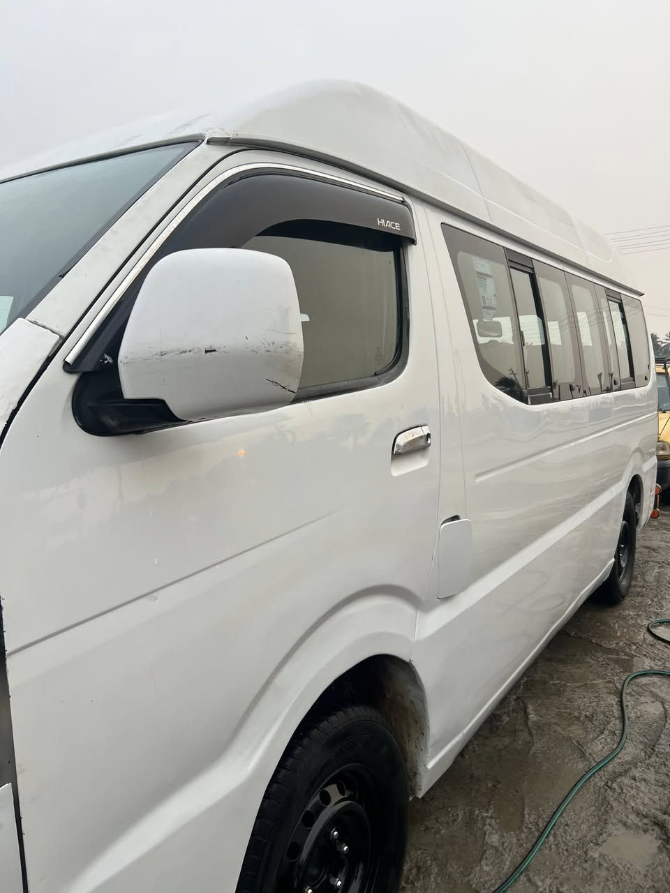 شيري موديل 13محرك كاز كرنفال مكفوله من الضربه بس تعمير اخياسات اهلات ودوسات مكينه كير حداديه كلها جديده  خير من الله داخلاها حلو تخم تايرات جدد مصفره هيئه وغرامات سنويه لل29رقم بصره مكان السياره بابل السدة الهندية رقم ***********
